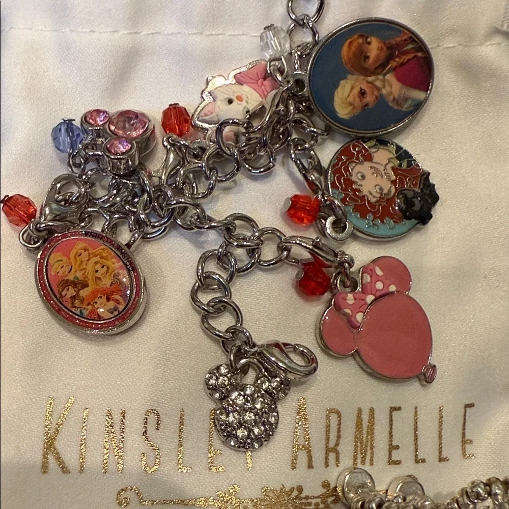 Disney charm bracelet 8” 9 removable charms + 2 Mickey rings NEW